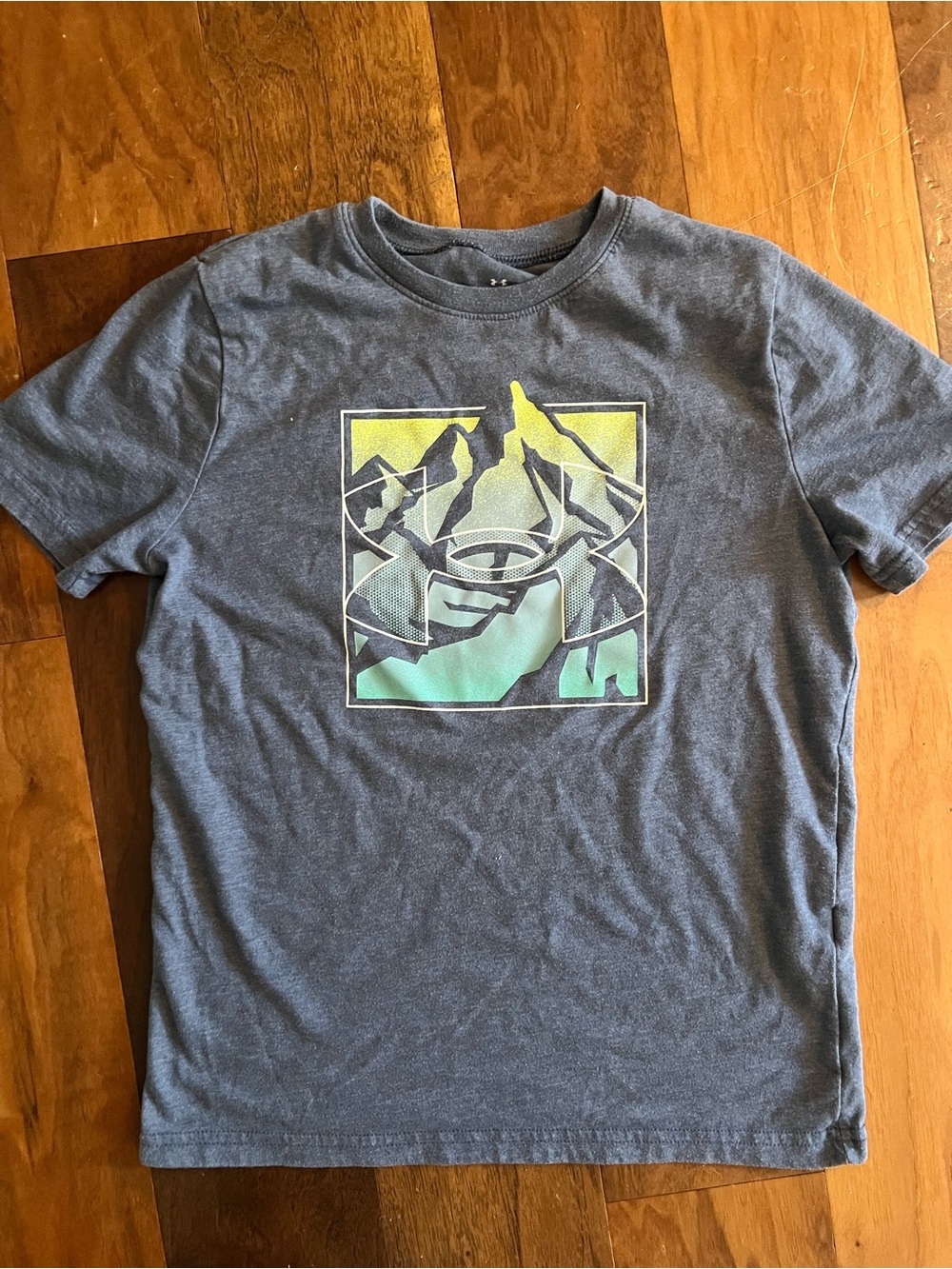 Under armour Boys Gray Graphic Mountain T-Shirt
